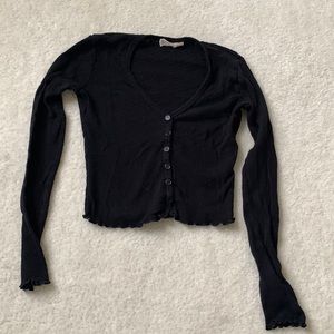 Black button up lettuce trim tee 🖤✔️